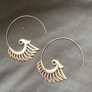 Feather hoops